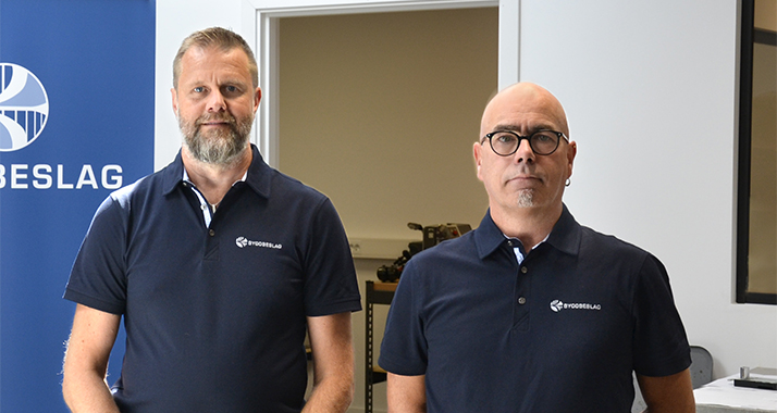 Magnus och Jesper i Byggbeslag butik och låsverkstad i Halmstad