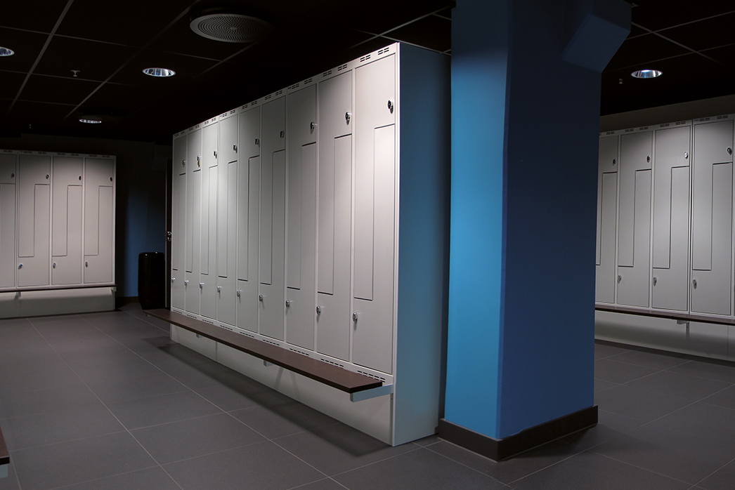 KLÄDSKÅP SONESSON HÖGT Z-SKÅP