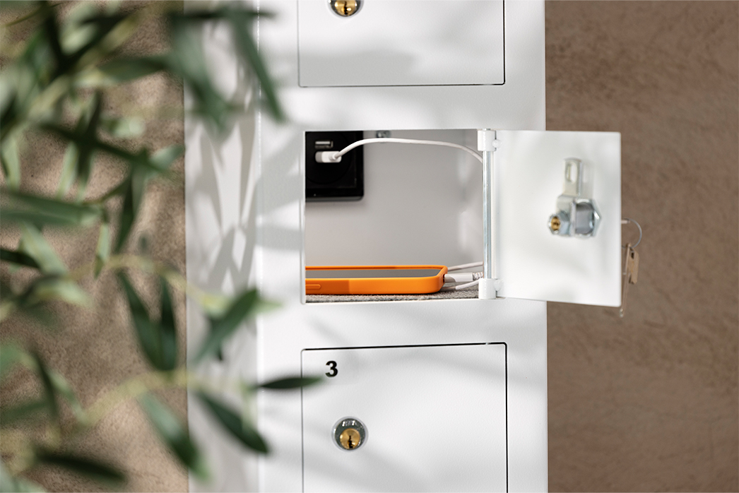 SMÅFACKSKÅP SONESSON MED USB-LADDNING