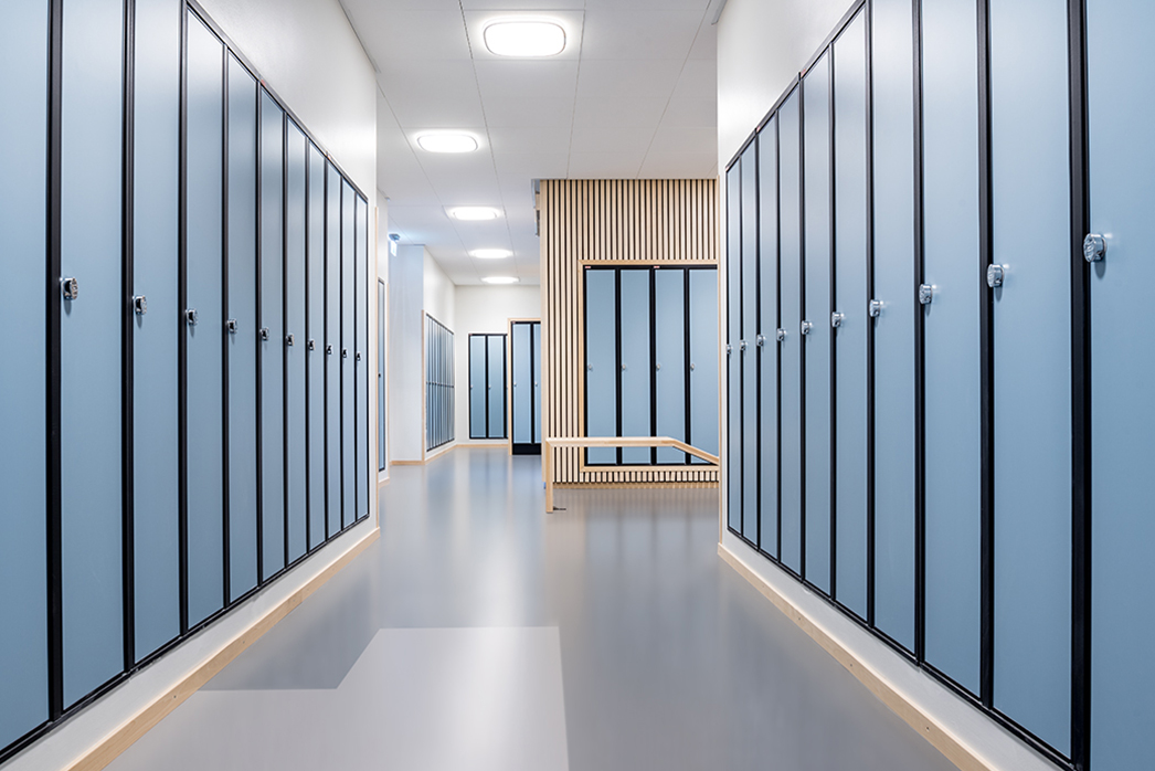 SKOLSKÅP / ELEVSKÅP SONESSON HÖGT HELSKÅP